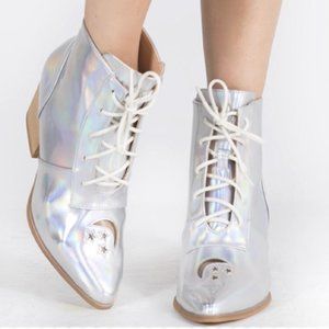 YRU Aura Boots Holographic